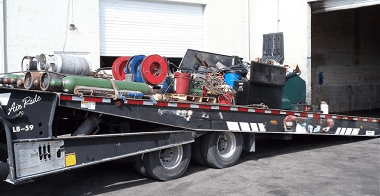 6a208441befdb_Chop shop equip 1